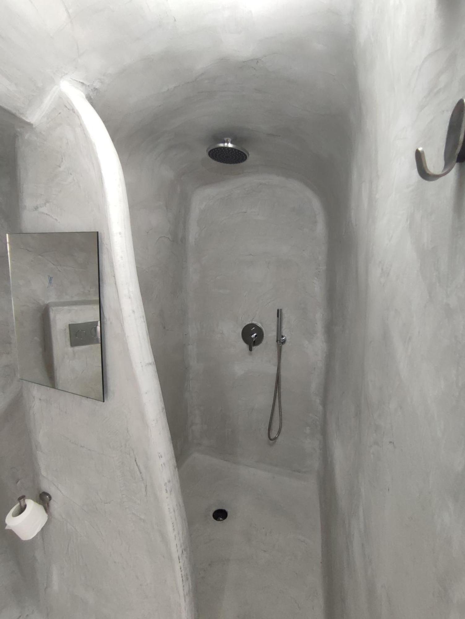 Central Santorini Serenity Rooms Fira  Exteriör bild